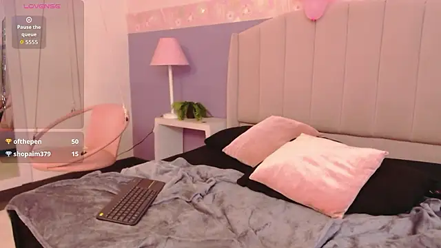 Chloe014_'s cam snapshot