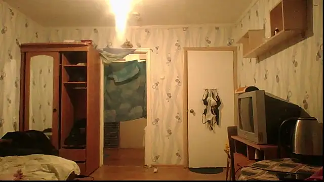 RussNocturnal's cam snapshot