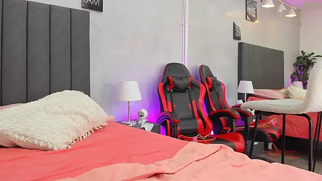 kendra_london's cam snapshot