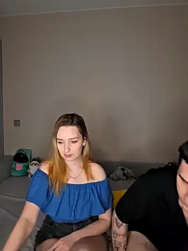 FoxyToxy's cam snapshot