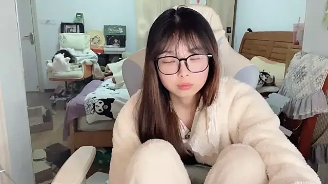 Akong11's cam snapshot