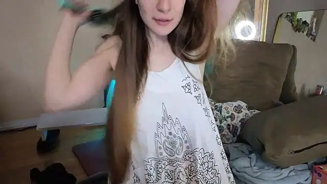 Angelicaskeet's cam snapshot