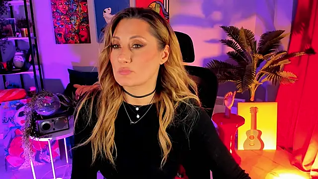 SarahAlluring live sex cam