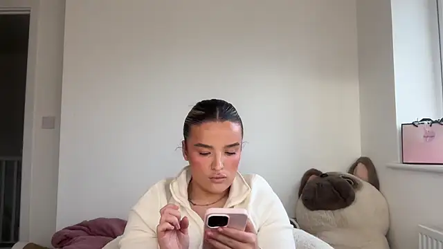 maisiesmithx live sex cam