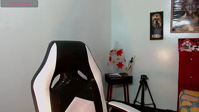 AdharaaMoon live sex cam