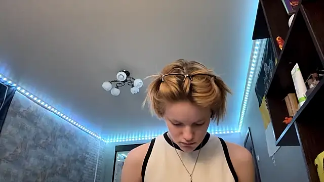 CutieGoga's cam snapshot