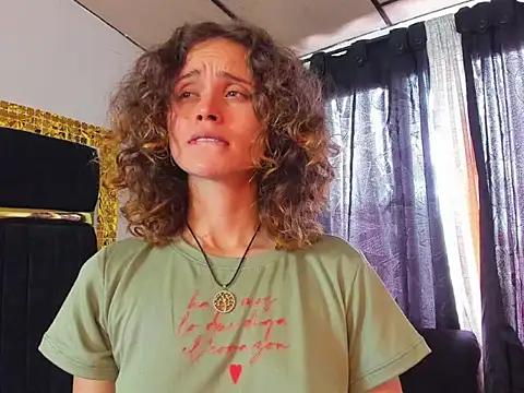 fulfill_fantasies1's cam snapshot