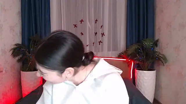 KisaModel's cam snapshot