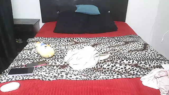 Shanttal0272 live sex cam