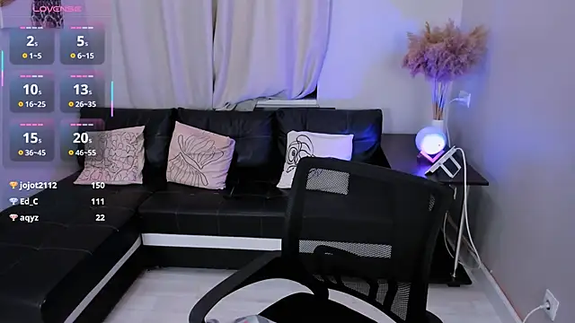 Millie_Vanillies's cam snapshot