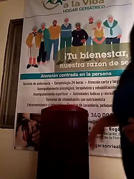 ANDREA-10_'s cam snapshot