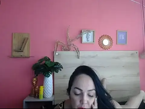 sharon_collin2's cam snapshot