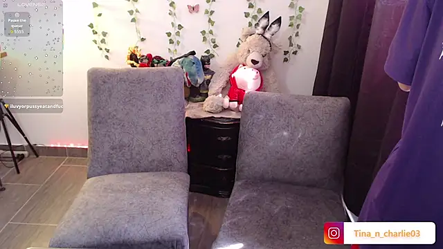 Tina_4_Charlie live sex cam