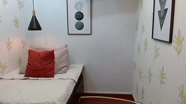 Laia_white's cam snapshot