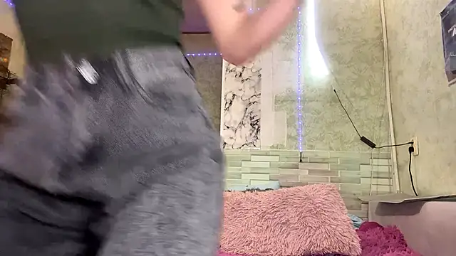 StacyHoyles's cam snapshot