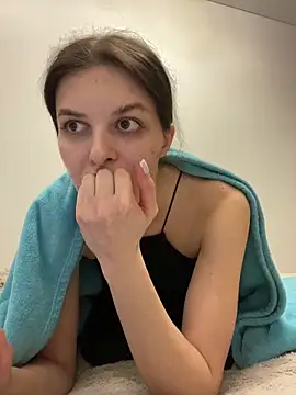 little_belucci's cam snapshot