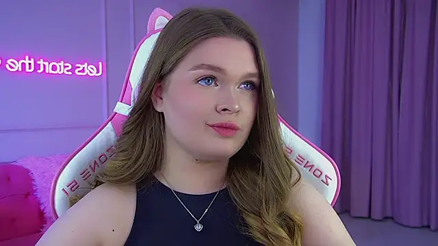 CrystalLyons live sex cam