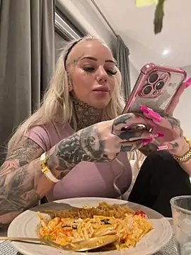 paulinaalatalo's cam snapshot