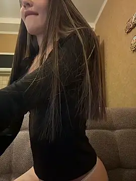 EmilyMonday's cam snapshot