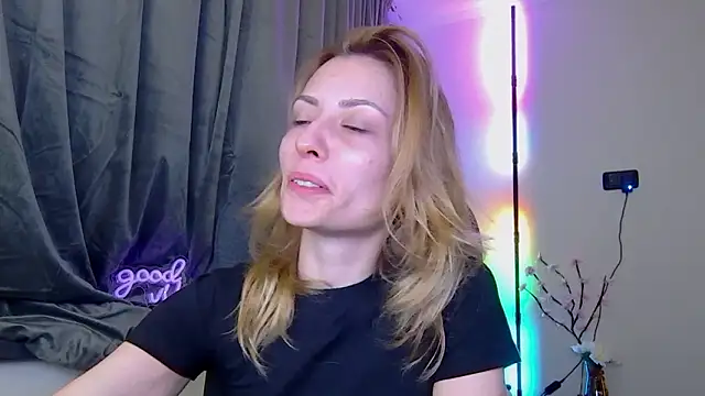 karo123421's cam snapshot