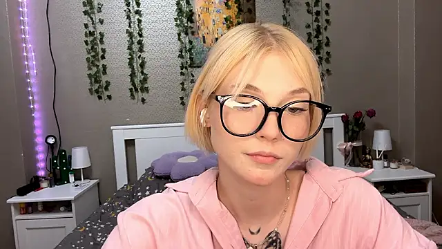 LlsabethHaze's cam snapshot