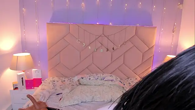 caroline__muller's cam snapshot