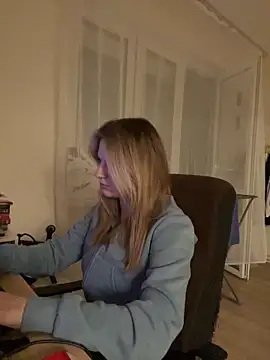 MaryHiggins's cam snapshot