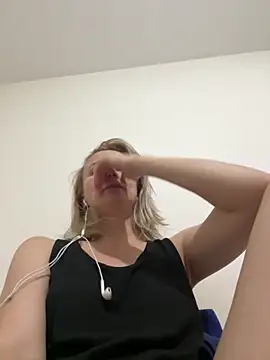 DianaNatur's cam snapshot