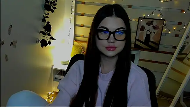 Violetta_Brilliant's cam snapshot