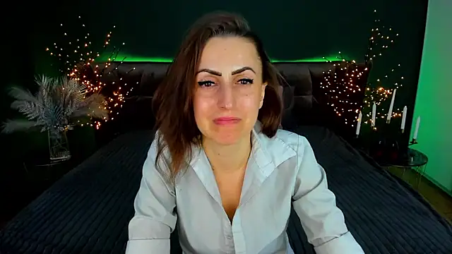 Rebecca_Diamond's cam snapshot