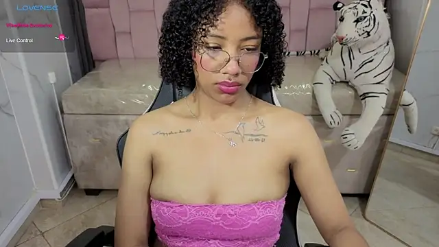 Violeth_b's cam snapshot