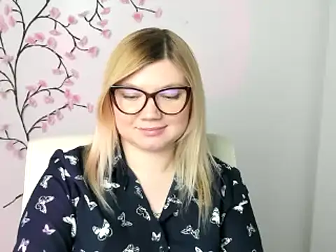 Lola_moree's cam snapshot