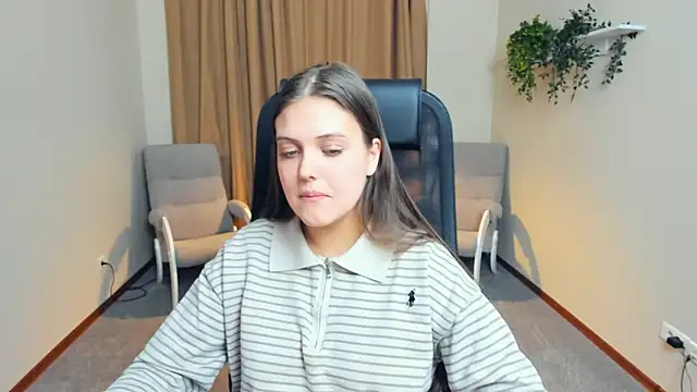 WhitleyMurra live sex cam