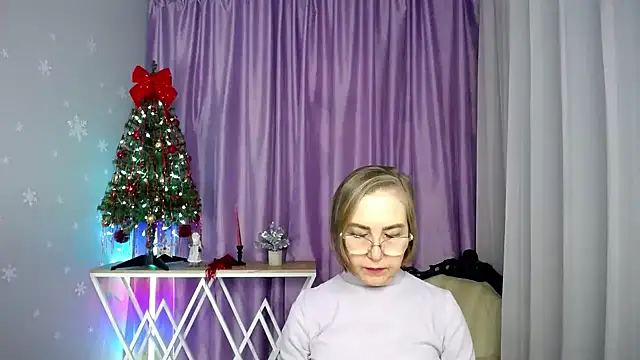 queen_a_n_i's cam snapshot