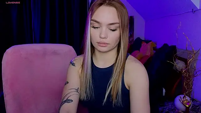 KitsyMoore's cam snapshot