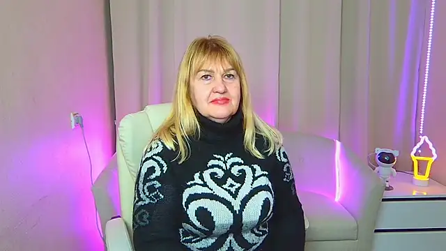 EmmaEllison's cam snapshot