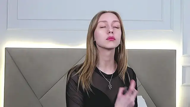 RachaelCute's cam snapshot