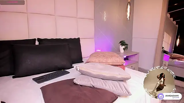 SaraMonroe1's cam snapshot