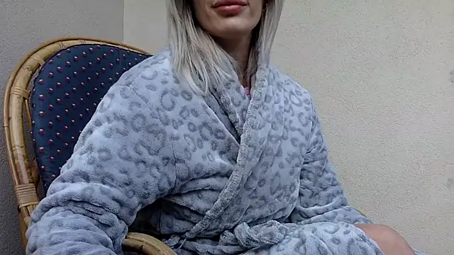 VelvetAngel2's cam snapshot