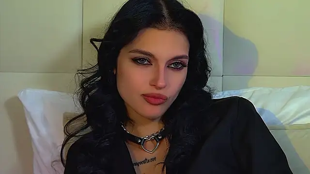 BeverlyMost's cam snapshot