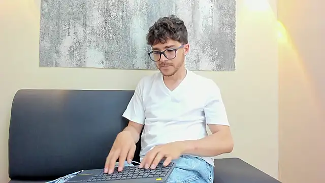 MATTHEW_EVANS1 live sex cam