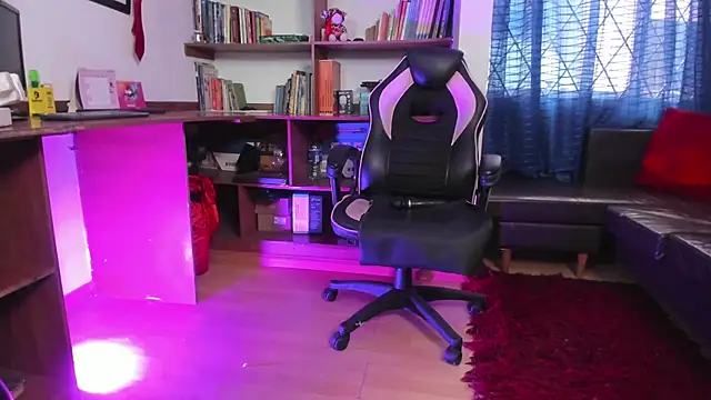 LiaTaylorr live sex cam