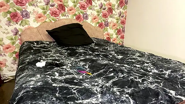 ElizabethKolm's cam snapshot