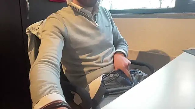 bullyboyy live sex cam