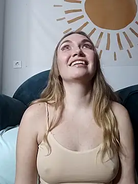 KisaVixen's cam snapshot