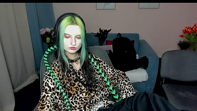 ToxicKittyy's cam snapshot