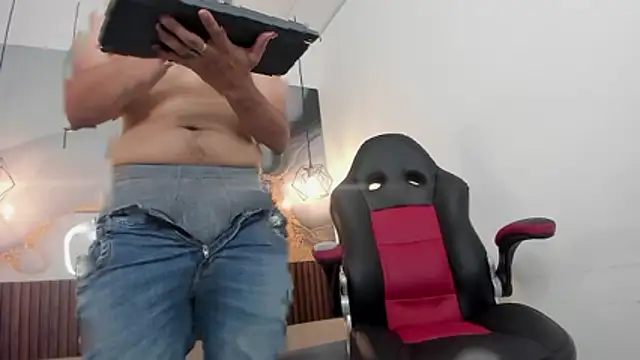 HugoBlaze's cam snapshot