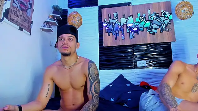 Friendsofeverything_'s cam snapshot