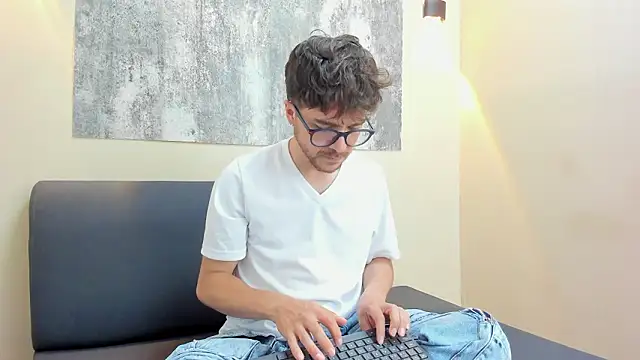 MATTHEW_EVANS1's cam snapshot