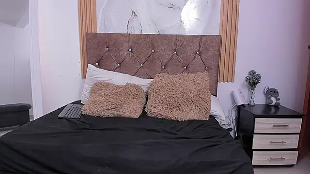 scarletnoir03's cam snapshot